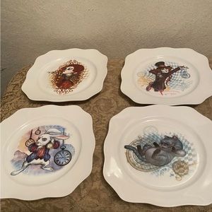 Disney’s Alice Through The Looking Glass Square Plates HTF!. New